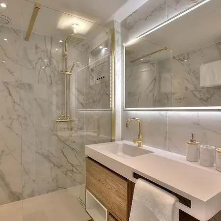 Luxury 4 Stars With 2 Terraces, Croisette *